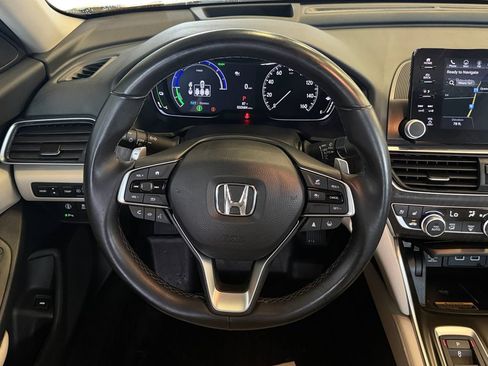 Used 2022 Honda Accord Touring image 18