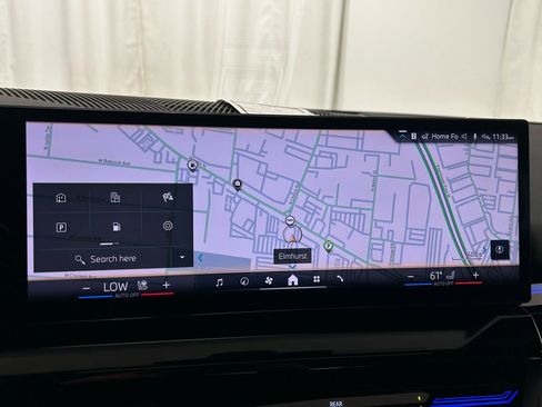 Used 2025 BMW 530i xDrive w/ Premium Package image 59