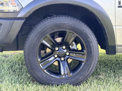 Certified 2024 RAM 1500 Warlock AWD/4WD image 10