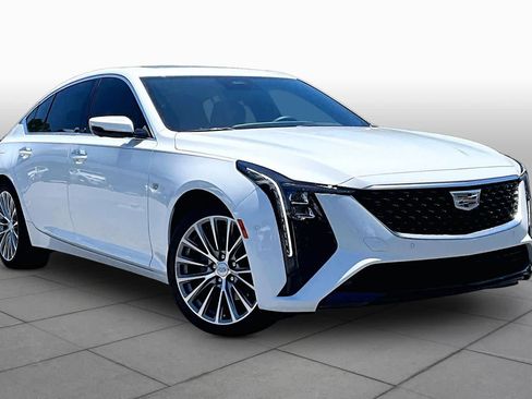 Used 2025 Cadillac CT5 Premium Luxury RWD image 3