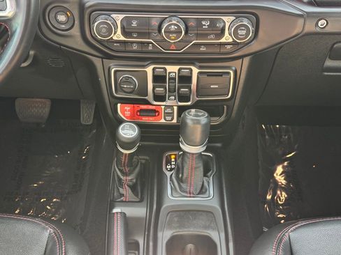 Used 2022 Jeep Wrangler Unlimited Rubicon image 24