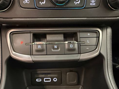 Used 2024 GMC Terrain AT4 AWD/4WD image 15