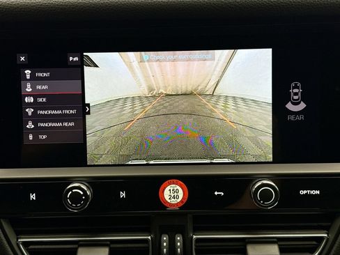 Used 2026 Porsche Macan AWD/4WD image 18