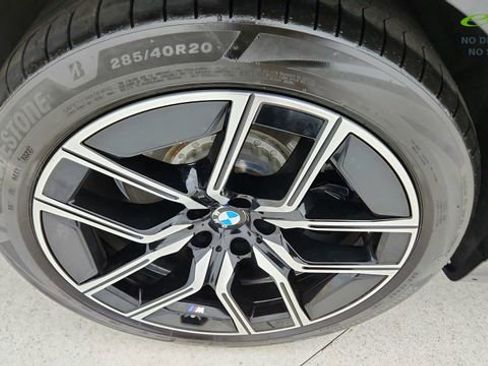 Used 2023 BMW 740i w/ Parking Assistance Package RWD image 58