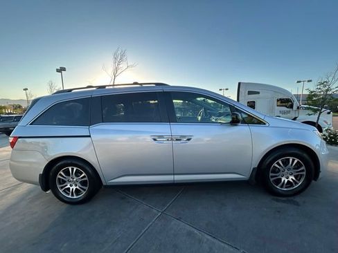 Used 2013 Honda Odyssey EX image 9
