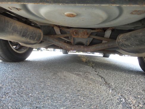 Used 1995 Buick Riviera Coupe image 17