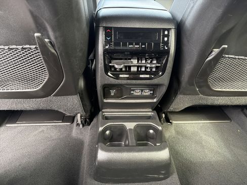 Certified 2024 Jeep Grand Cherokee L Limited w/ Luxury Tech Group II image 13