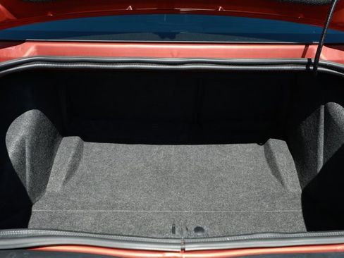 Used 2022 Dodge Challenger GT RWD image 10