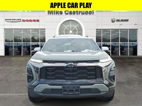 Used 2025 Chevrolet Equinox ACTIV w/ Safety and Technology Package image 2