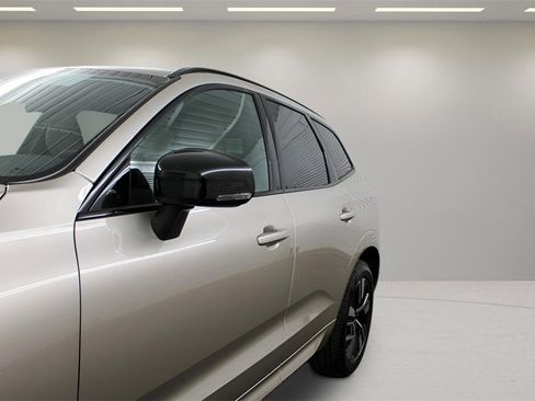 New 2026 Volvo XC60 B5 Core w/ Protection Package Premier image 31