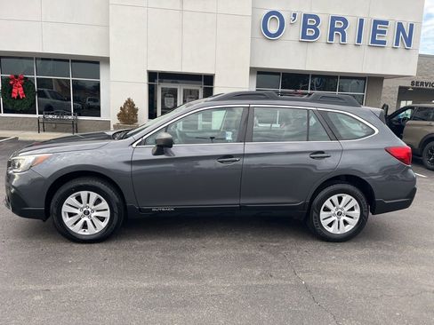 Used 2018 Subaru Outback 2.5i image 2