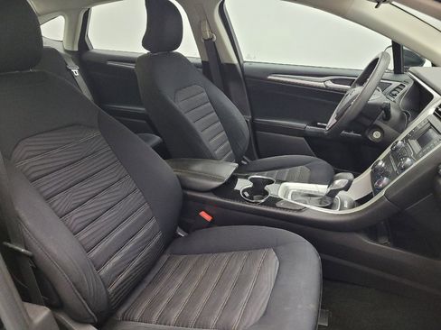 Used 2016 Ford Fusion SE FWD image 21