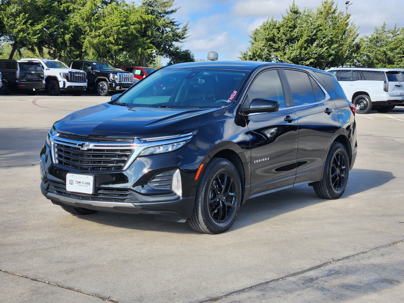 Used 2024 Chevrolet Equinox LT FWD image 2