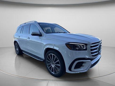 Certified 2026 Mercedes-Benz GLS 450 4MATIC image 6