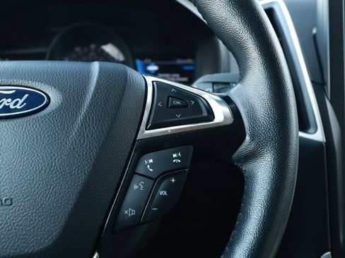 Used 2024 Ford Edge SEL AWD/4WD image 11