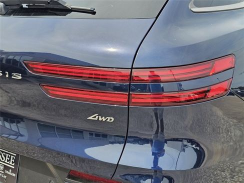 Used 2023 Genesis GV70 2.5T w/ Sport Prestige Package AWD/4WD image 23