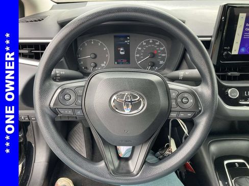 Used 2025 Toyota Corolla LE FWD image 25