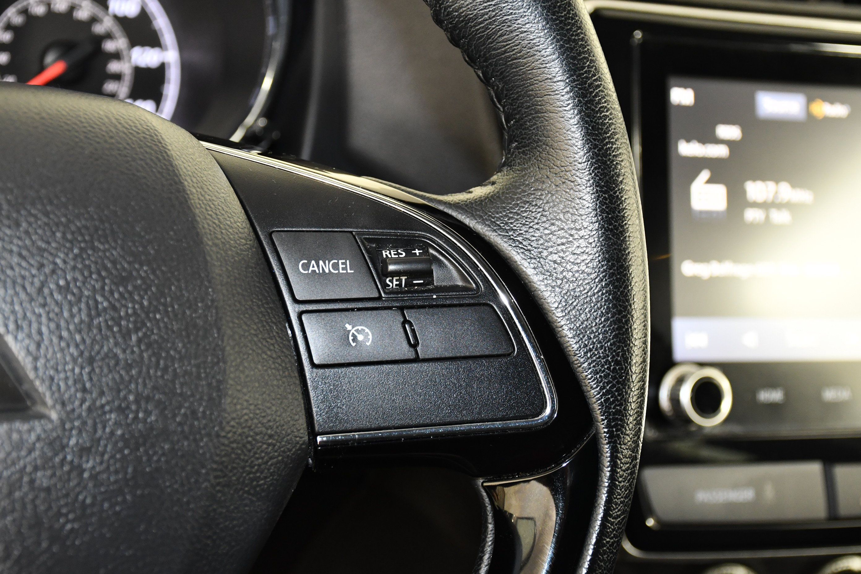 Used 2024 Mitsubishi Outlander Sport SE AWD/4WD image 15