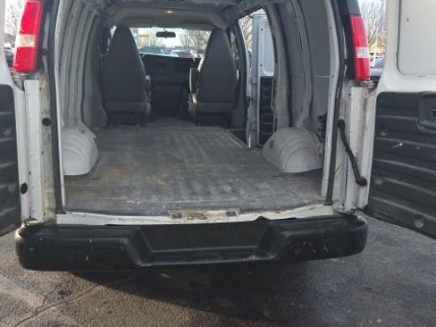 Used 2019 Chevrolet Express 2500 w/ Driver Convenience Package image 7