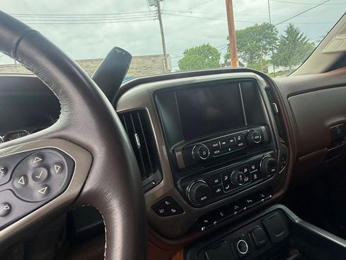 Used 2014 Chevrolet Silverado 1500 High Country w/ High Country Premium Package AWD/4WD image 5