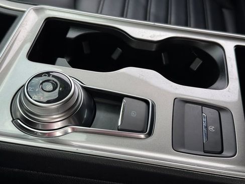 Used 2024 Ford Edge SEL w/ Convenience Package image 25