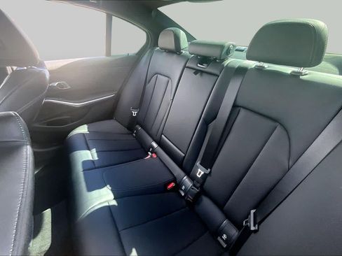 Used 2024 BMW 330i Sedan w/ Premium Package RWD image 18