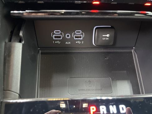 New 2025 Jeep Grand Cherokee Altitude image 17