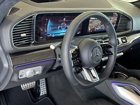 New 2025 Mercedes-Benz GLS 63 AMG 4MATIC image 17