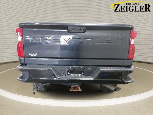Used 2024 Chevrolet Silverado 2500 Custom w/ Custom Value Package AWD/4WD image 6