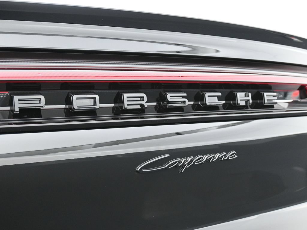 Certified 2026 Porsche Cayenne E-Hybrid Coupe AWD/4WD image 14