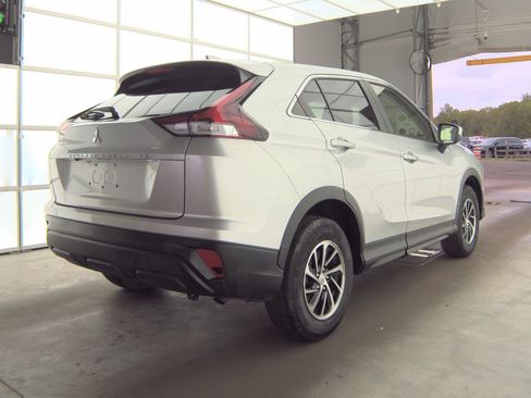 Used 2022 Mitsubishi Eclipse Cross ES AWD/4WD image 4