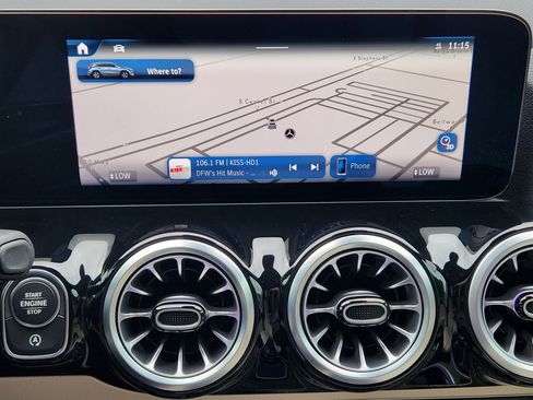 Used 2025 Mercedes-Benz GLA 250 image 10