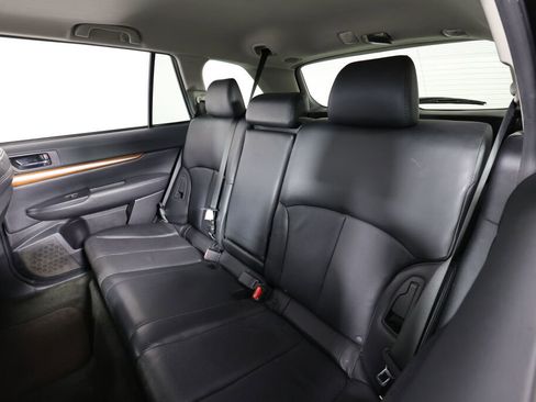 Used 2013 Subaru Outback 2.5i Limited w/ Moonroof Pkg image 15