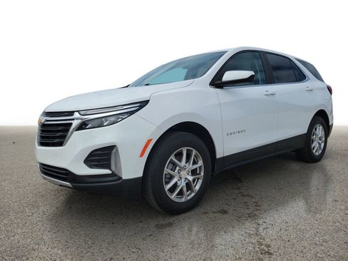 Certified 2022 Chevrolet Equinox LT image 2