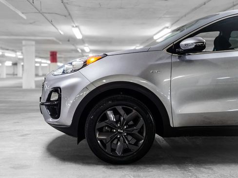 Used 2022 Kia Sportage LX w/ LX AWD Value Edition Package image 15