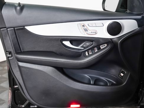 Certified 2022 Mercedes-Benz GLC 300 image 24