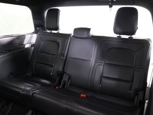 Used 2023 Lincoln Navigator Reserve AWD/4WD image 45