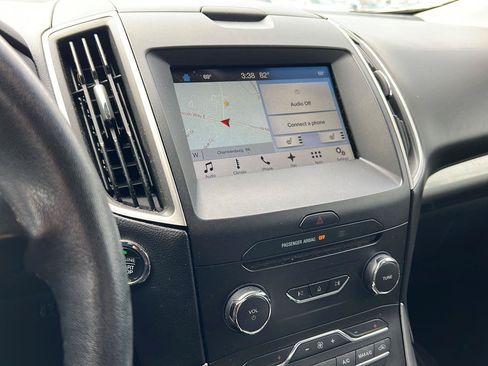 Used 2017 Ford Edge SEL w/ Equipment Group 201A AWD/4WD image 8