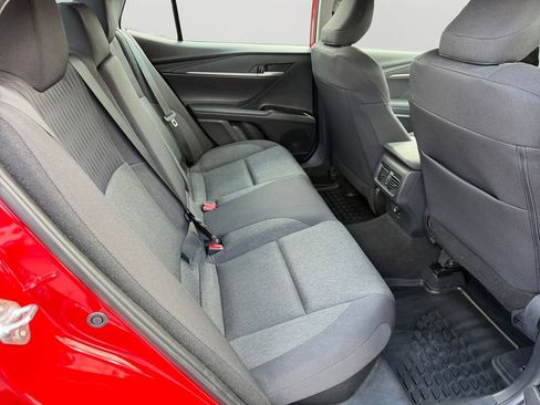 Used 2025 Toyota Camry LE FWD image 13