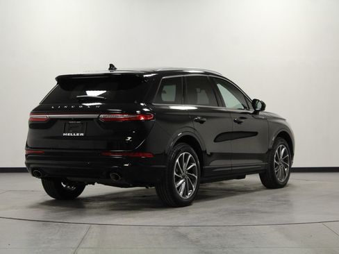 Used 2024 Lincoln Corsair Grand Touring image 4