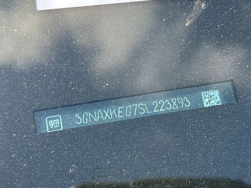 Used 2025 Chevrolet Equinox ACTIV w/ Safety and Technology Package FWD image 3