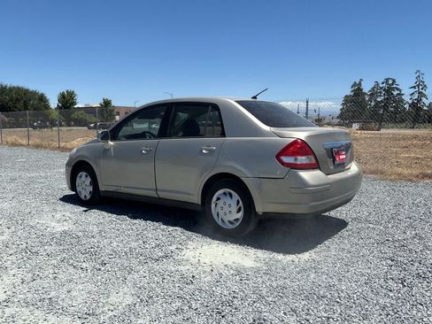 Used 2009 Nissan Versa 1.8 S FWD image 7