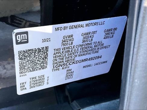 Used 2021 Chevrolet Suburban LT image 30