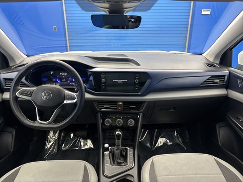Certified 2023 Volkswagen Taos SE w/ Panoramic Sunroof Package FWD image 27