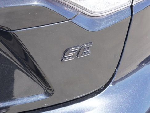 Certified 2022 Toyota Corolla SE w/ Carpet Mat Package (TMS) image 8