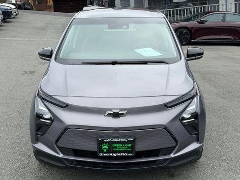 Used 2023 Chevrolet Bolt LT w/ Infotainment Package FWD image 2