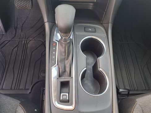 Used 2023 Chevrolet Equinox LT image 10