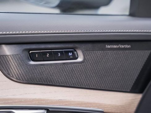 New 2026 Volvo XC90 B6 Ultra image 38