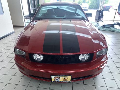 Used 2008 Ford Mustang GT Premium image 3
