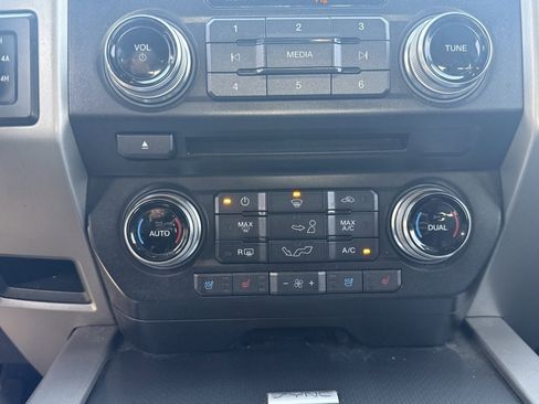 Used 2015 Ford F150 Lariat w/ Equipment Group 501A Mid image 19